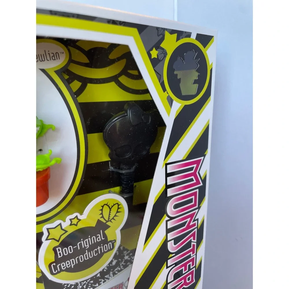Mattel Monster High Venus McFlytrap Doll‎ Unisex NIB Creeproduction Green Punk